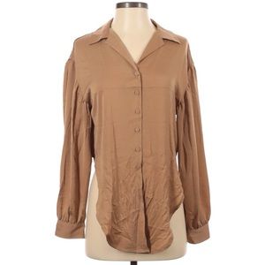 🌸NWT Express Button Down Long Sleeve Crop Top